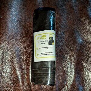NEW DooUp Doo Up Pooper Poop Scooper Pet Yard Waste Refill 20 Self Sealing Bags